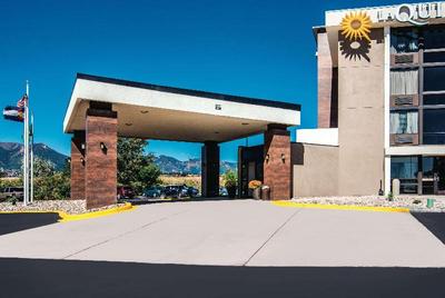 La Quinta Inn Suites Colorado Springs North