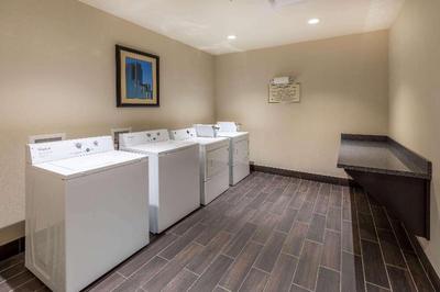 La Quinta Inn Suites Wichita Falls Msu Area
