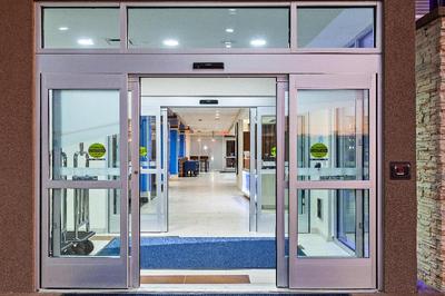 Holiday Inn Express & Sts Tulsa Northeast - Owasso