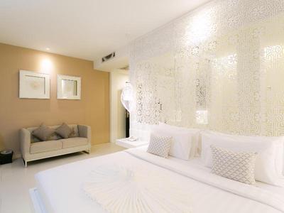 The House Patong by ZUZU