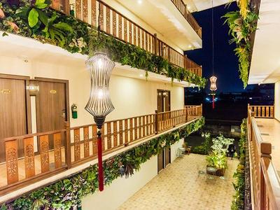 B2 Airport Boutique Budget Hotel