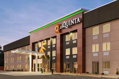 La Quinta Inn Suites Columbia NE Fort Jackson