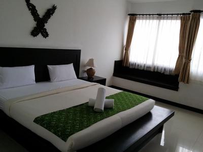 Nana Buri Hotel