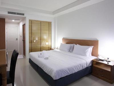Clear House Resort