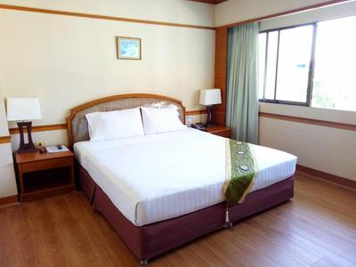 Grand Park Hotel