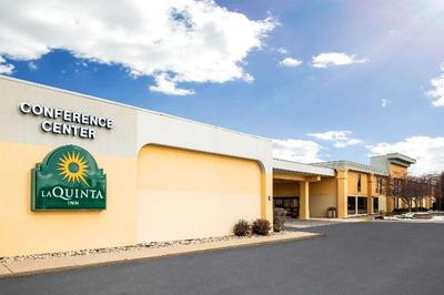 La Quinta Inn by Wyndham Davenport & Conference Ce