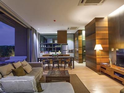 Atta Lakeside Resort Suite