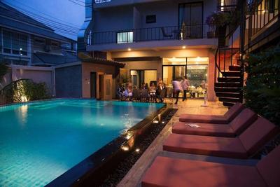 V20 Boutique Hotel