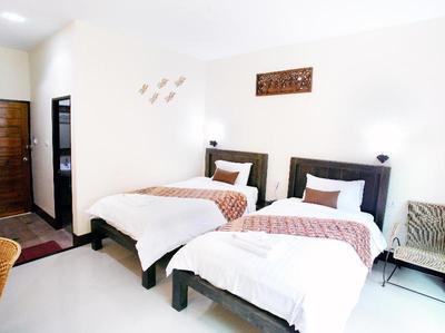 Baan Na Khon Hotel