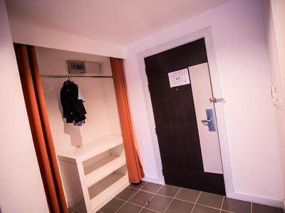 Original Orange Hotel