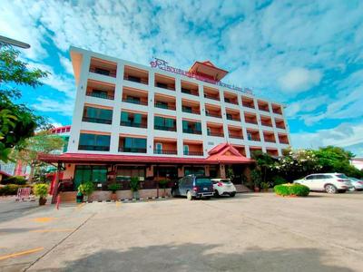 Rayong Lanna Hotel