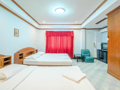 Break Point Hotel