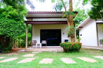 Saphli Villa Beach Resort