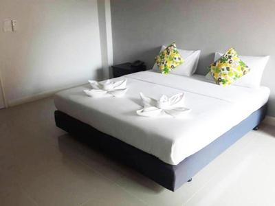Karon Sea Side Hotel