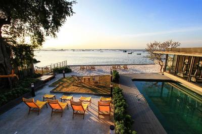 Balcony Seaside Sriracha Hotel Serviced Apartments