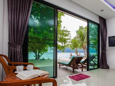 Paradise Resort Phi Phi