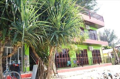 Phi Phi Green House