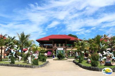 Chomview Resort