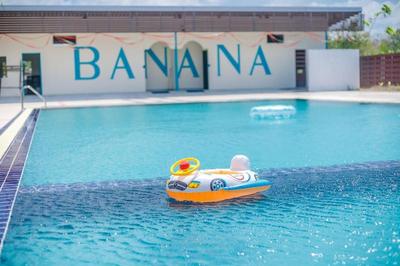 Banana Resort