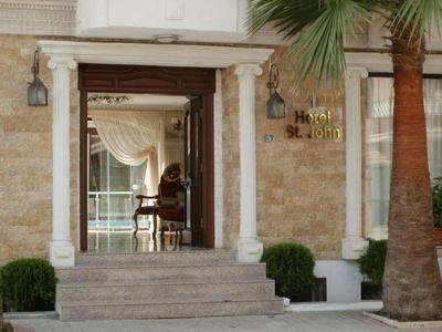 Saint John Hotel