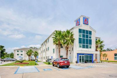 Motel 6 Biloxi Beach