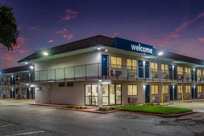 Motel 6 College Station Bryan