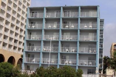 Blu Atlantic Oceanfront Hotel Suites