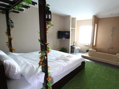 Z2 Boutique Hotel
