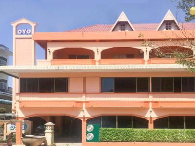 Phasuk Hotel