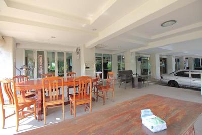 Oyo 498 Ladawan Villa