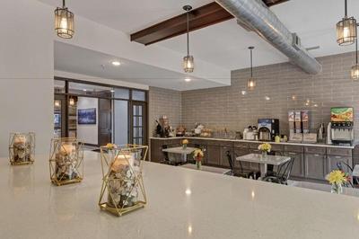 Iris Garden Inn