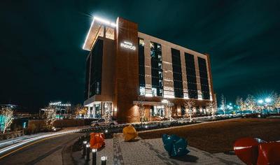 Hotel Indigo Columbus at Riverfront Place