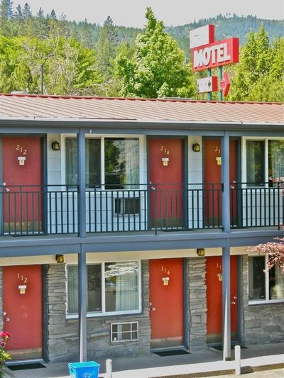 Timbers Motel