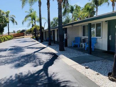 Fallbrook Country Inn