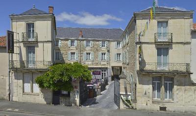 Logis Hotel Le Fontarabie