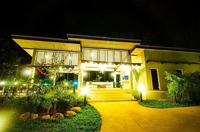 Chom Phu Resort Khaolak