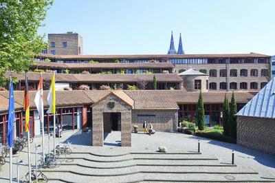 Maternushaus
