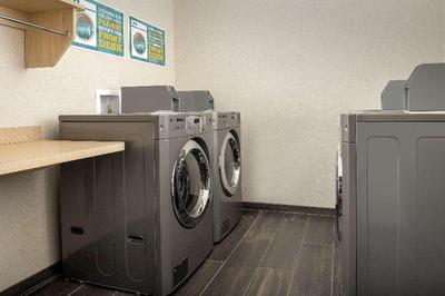 Home2 Suites by Hilton Clovis Fresno Airport