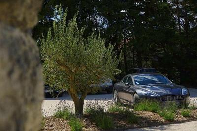 Logis Hostellerie Blason De Provence