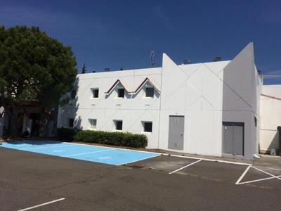 Hotel Thania