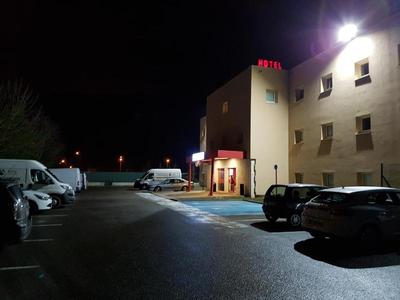Hôtel Holiday