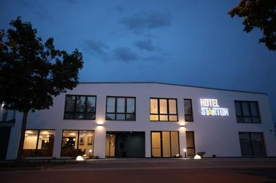 Hotel Starton Am Village