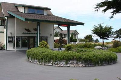 Emerald Dolphin Inn