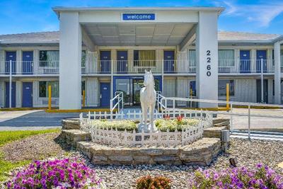 Motel 6 Lexington, KY - East I-75