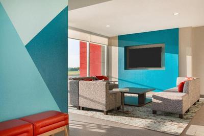 avid hotel Hattiesburg West