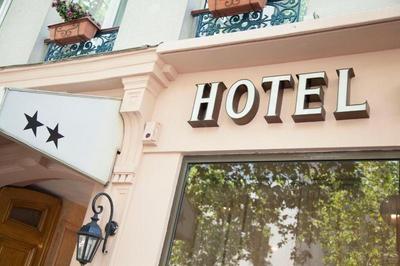 Hôtel des Pyrénées - Nation