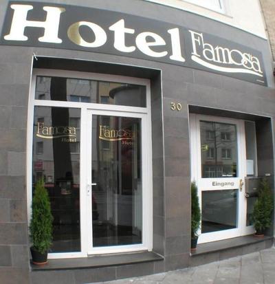 Hotel Famosa