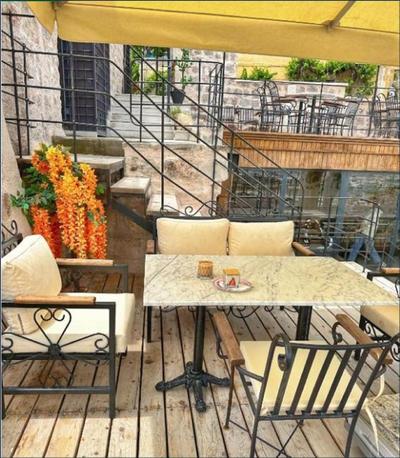 Takaev Cave Hotel