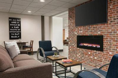 Four Points By Sheraton Raleigh Arena