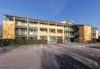 B&B Hotel Clermont Ferrand Le Brezet Aéroport